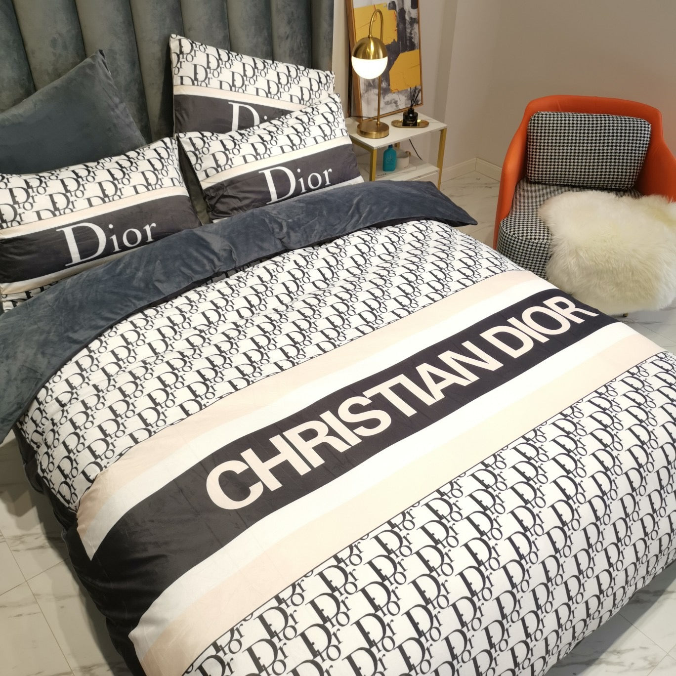 Luxury Branded Logo Classic Christian Dior Design Bed Sheet Crystal Velvet 4 Pieces Bedding Set