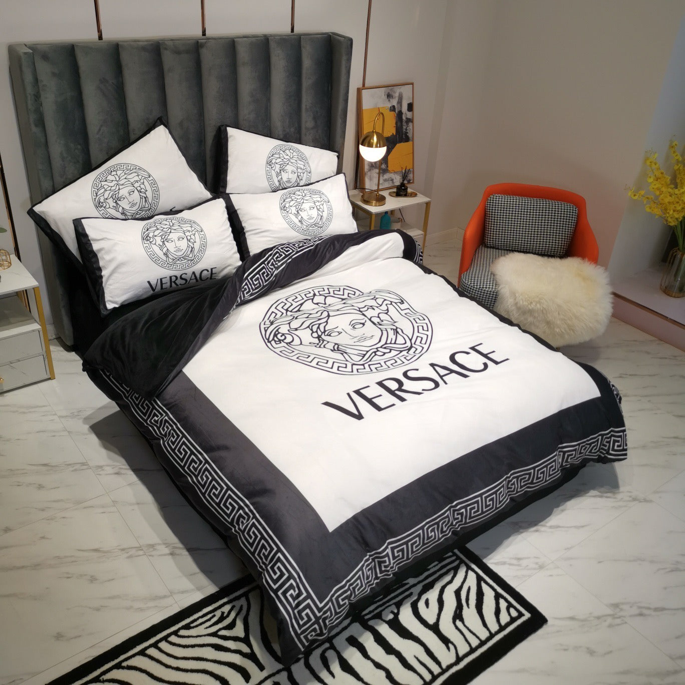 Versace Medusa Luxury Brand Logo Black White Design Bed Sheet Crystal Velvet 4 Pieces Bedding Set