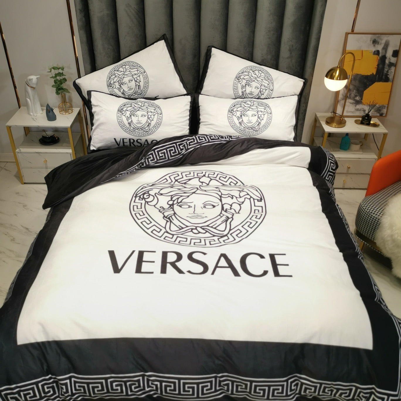 Versace Medusa Luxury Brand Logo Black White Design Bed Sheet Crystal Velvet 4 Pieces Bedding Set