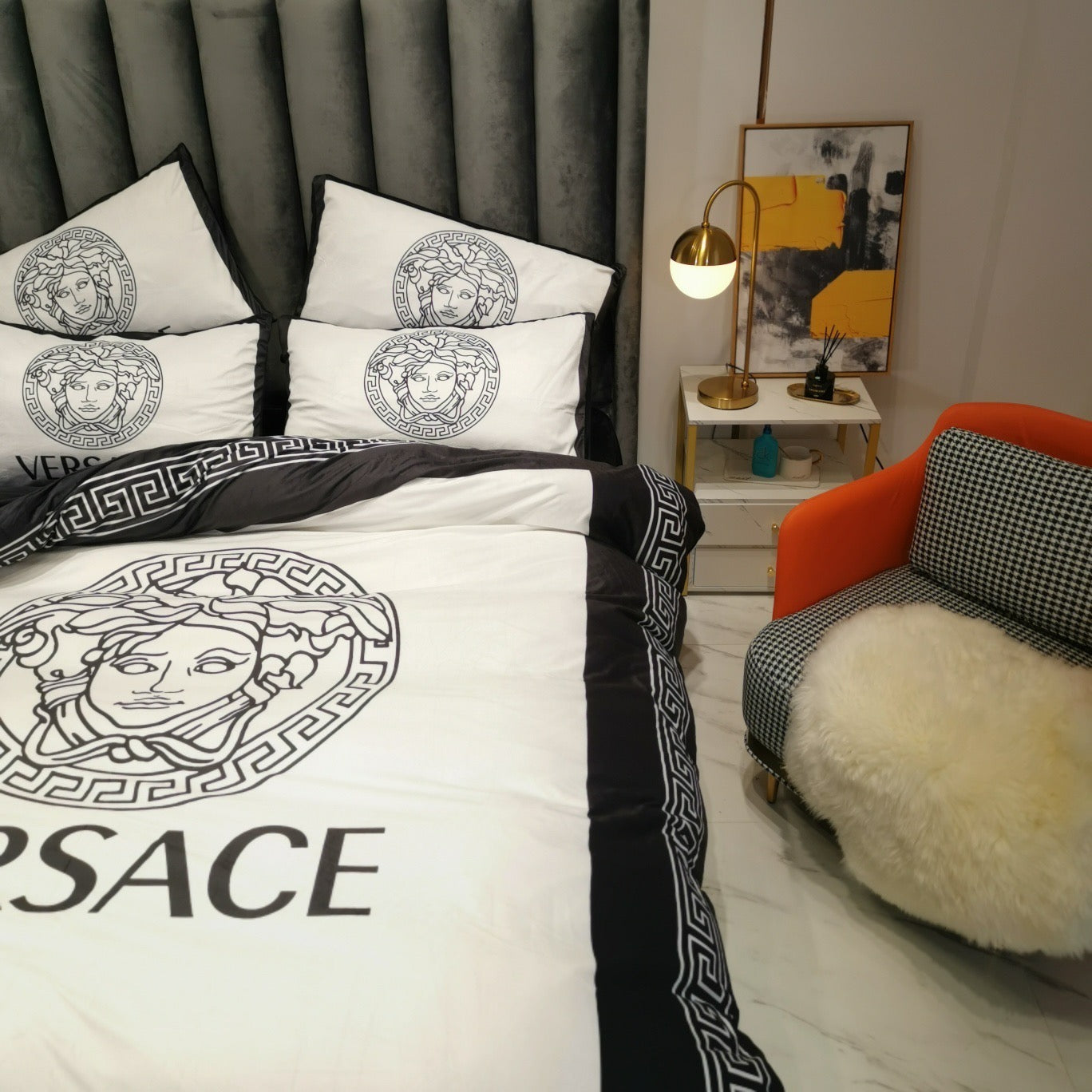 Versace Medusa Luxury Brand Logo Black White Design Bed Sheet Crystal Velvet 4 Pieces Bedding Set