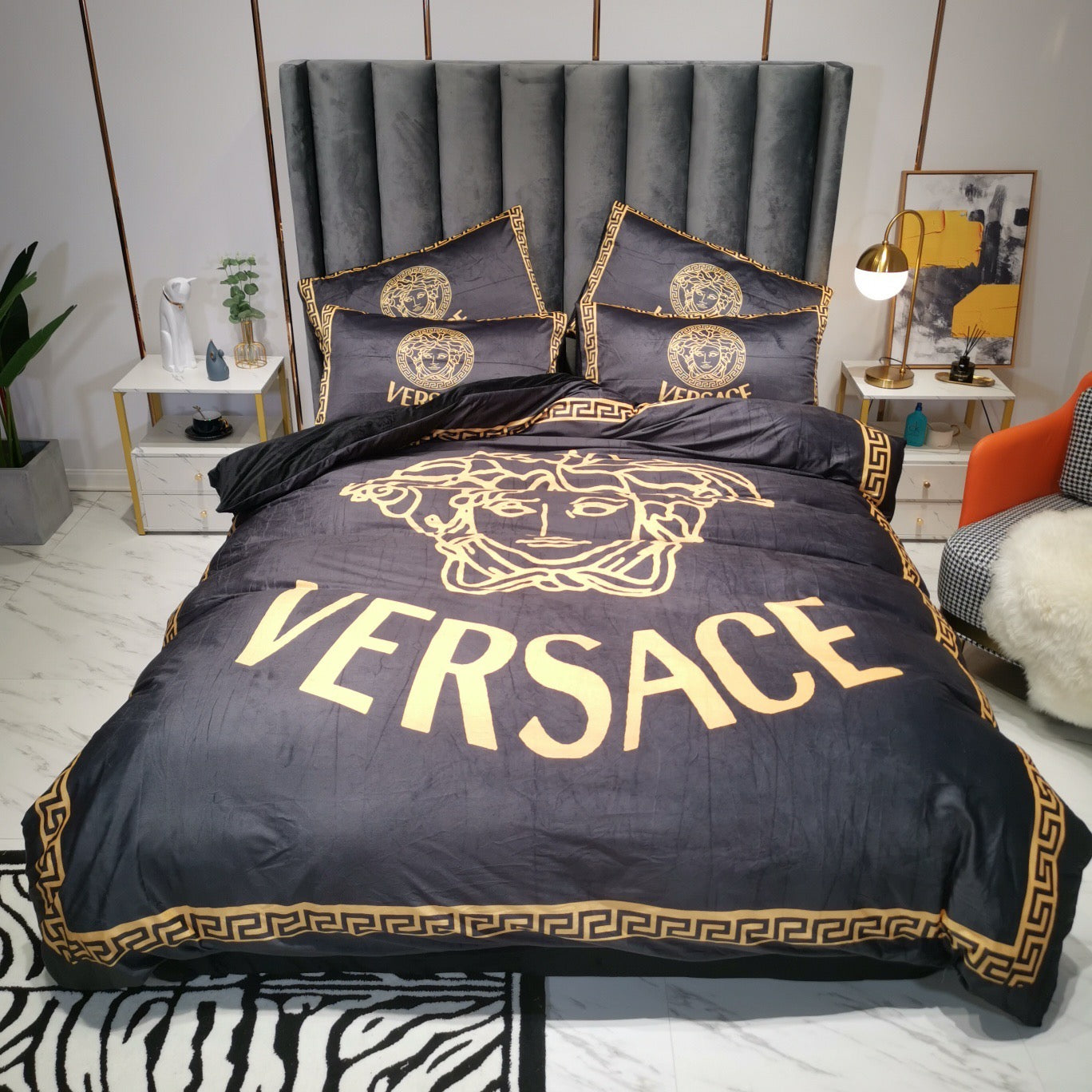 Black Gold Versace Medusa Luxury Branded Logo Design Bed Sheet Crystal Velvet 4 Pieces Bedding Set