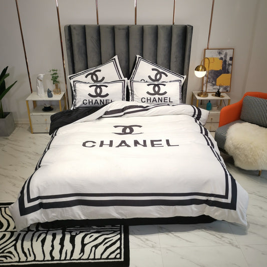 Classic Double C Chanel Luxury Branded Logo Black White Design Bed Sheet Crystal Velvet Bedding Set