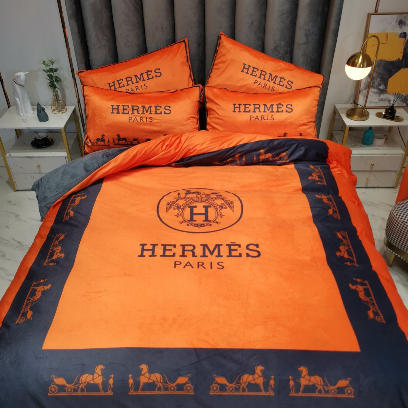 Hermes Classic Orange Black Luxury Branded Logo Design Bed Sheet Crystal Velvet 4 Pieces Bedding Set