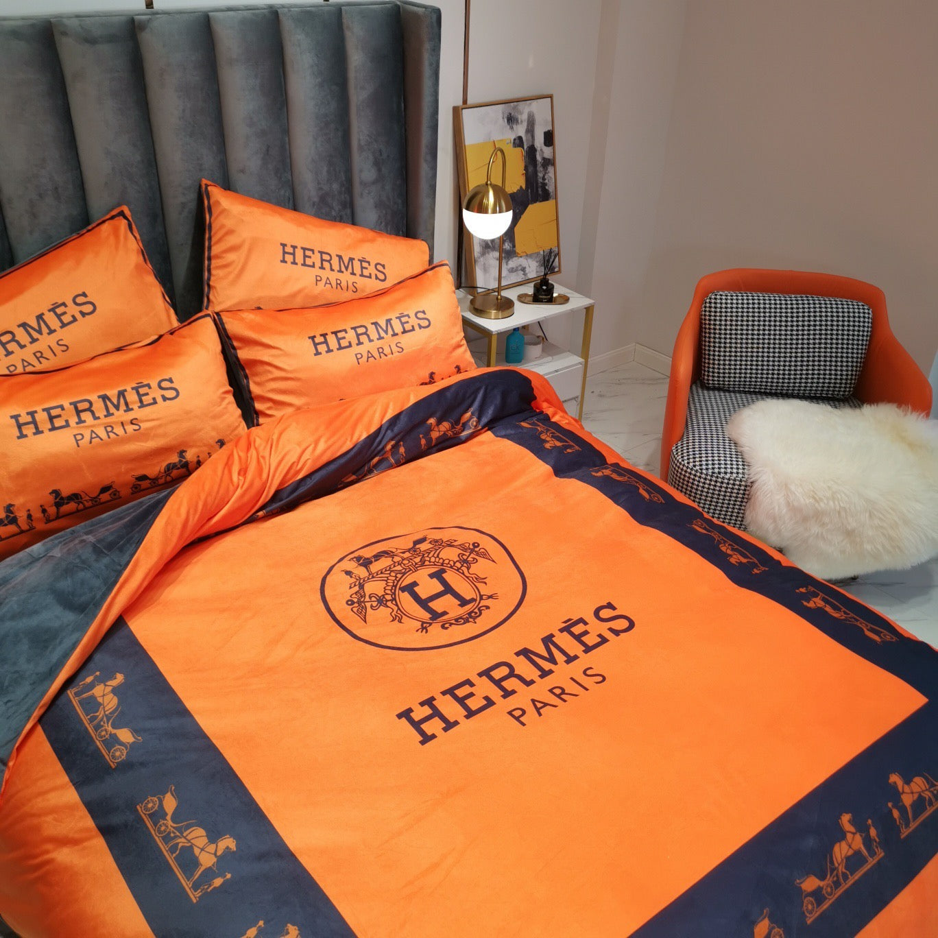 Hermes Classic Orange Black Luxury Branded Logo Design Bed Sheet Crystal Velvet 4 Pieces Bedding Set