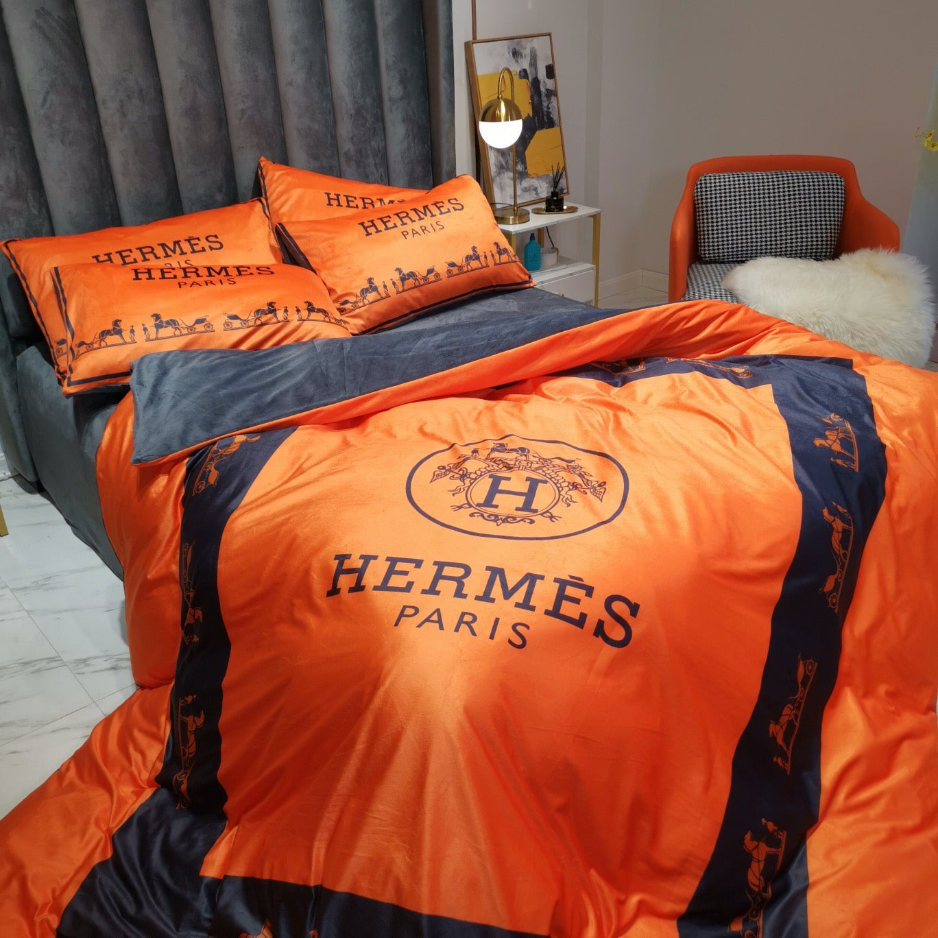 Hermes Classic Orange Black Luxury Branded Logo Design Bed Sheet Crystal Velvet 4 Pieces Bedding Set