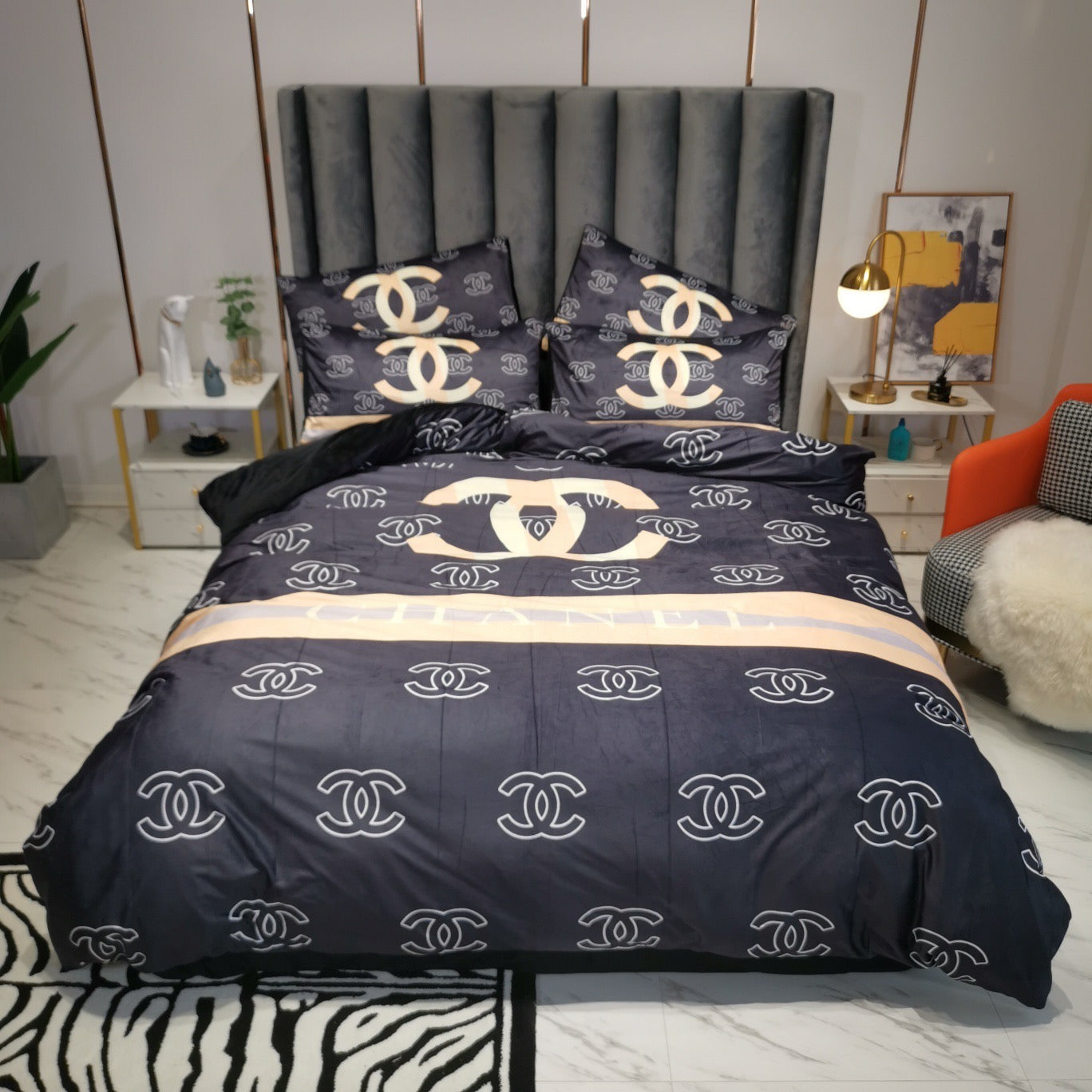 Black Gold Double C Design Chanel Luxury Brand Logo Bed Sheet Crystal Velvet Bedding Set