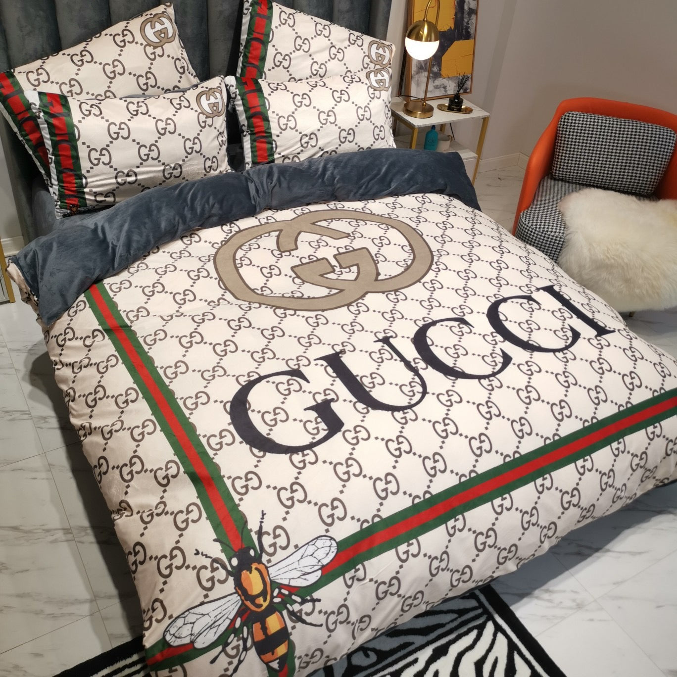 Gucci Double G Logo Design Bed Sheet Luxury Branded Crystal Velvet 4 Pieces Bedding Set