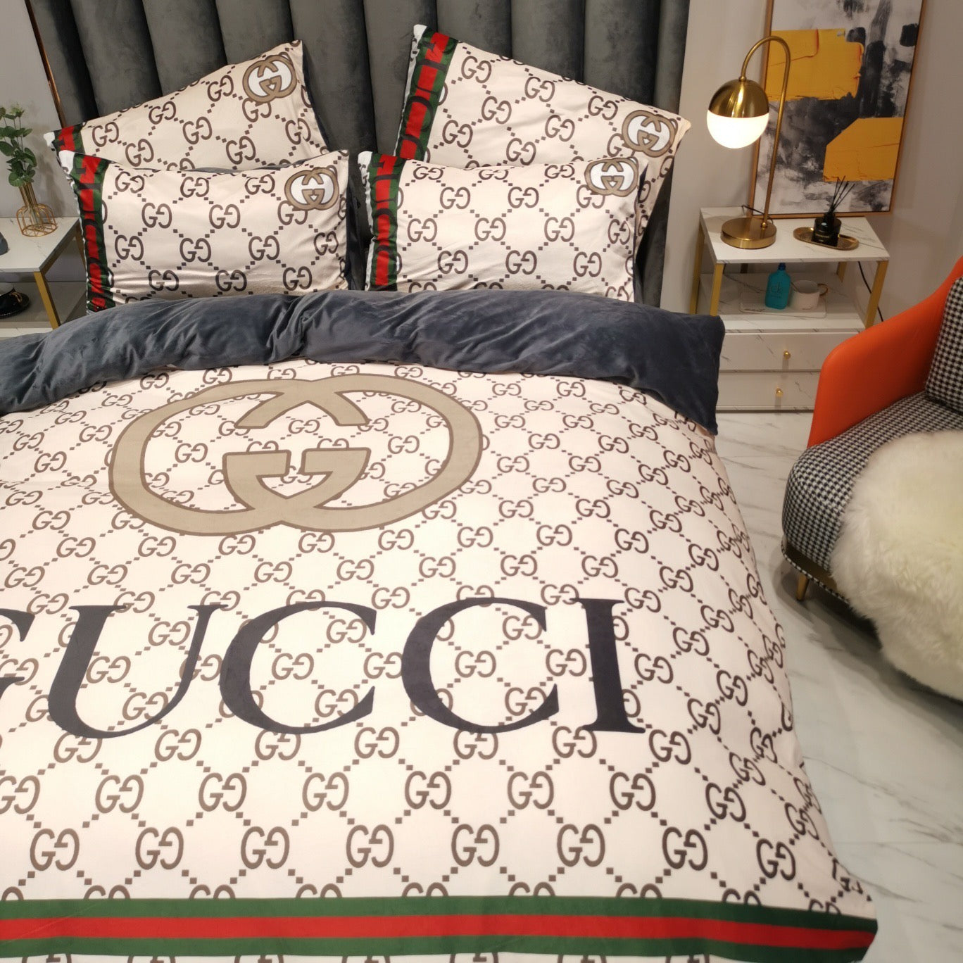 Gucci Double G Logo Design Bed Sheet Luxury Branded Crystal Velvet 4 Pieces Bedding Set