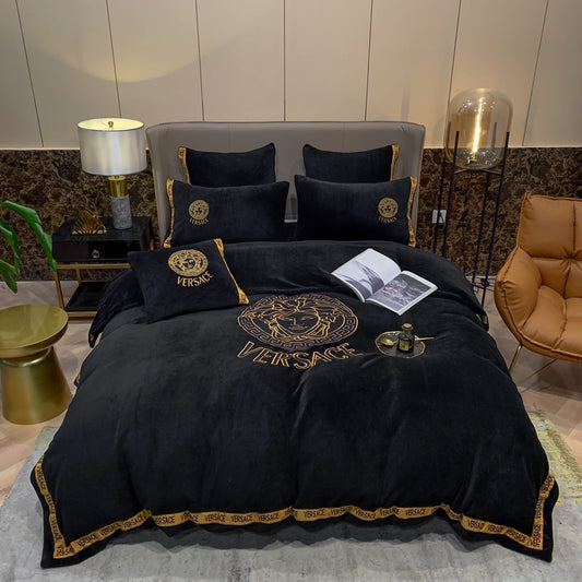 Versace Medusa Black Gold Milk Velvet Bedding Set