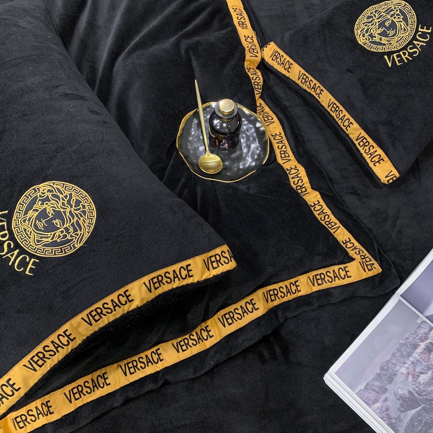 Versace Medusa Black Gold Milk Velvet Bedding Set