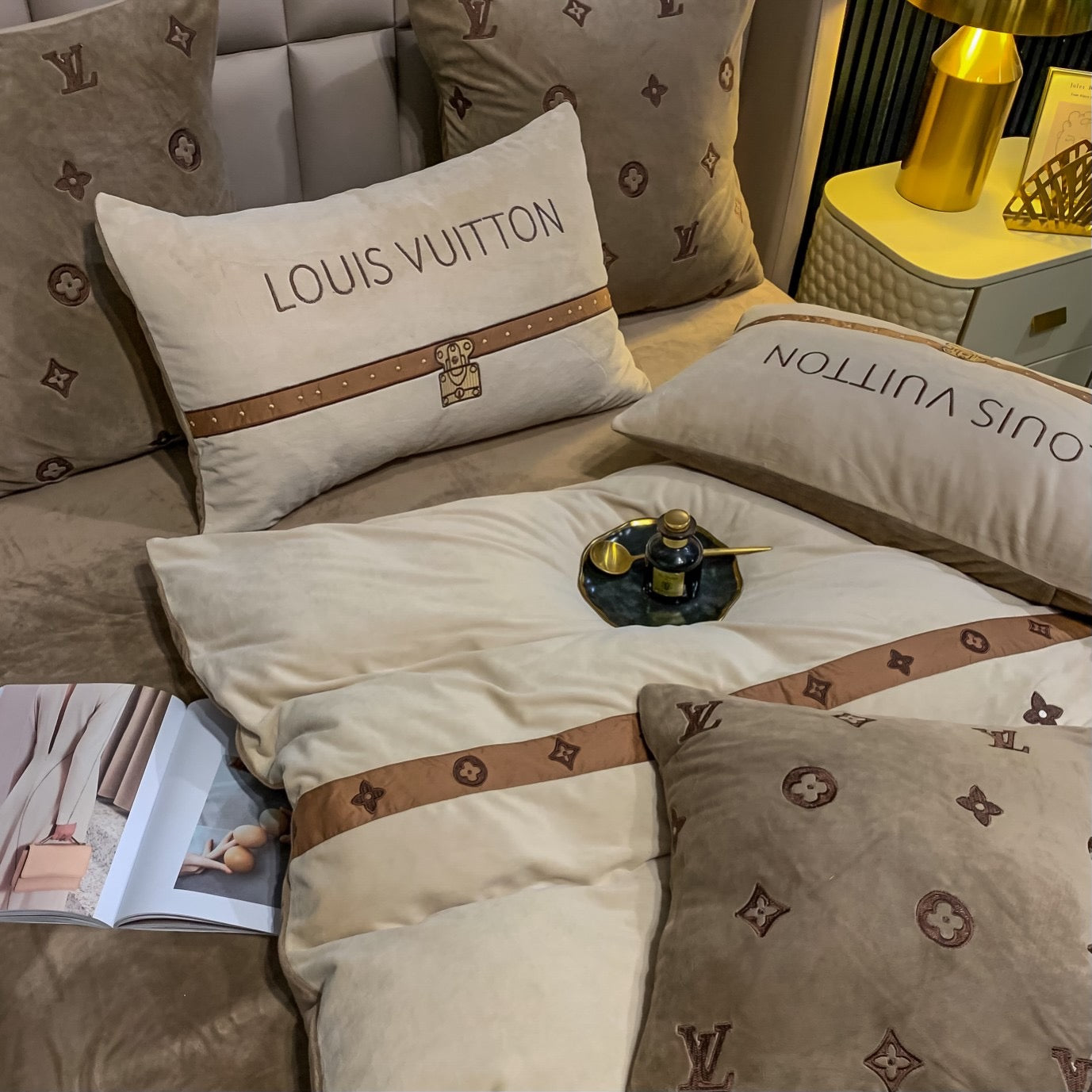 Louis Vuitton LV Milk Velvet Brown Bedding Set