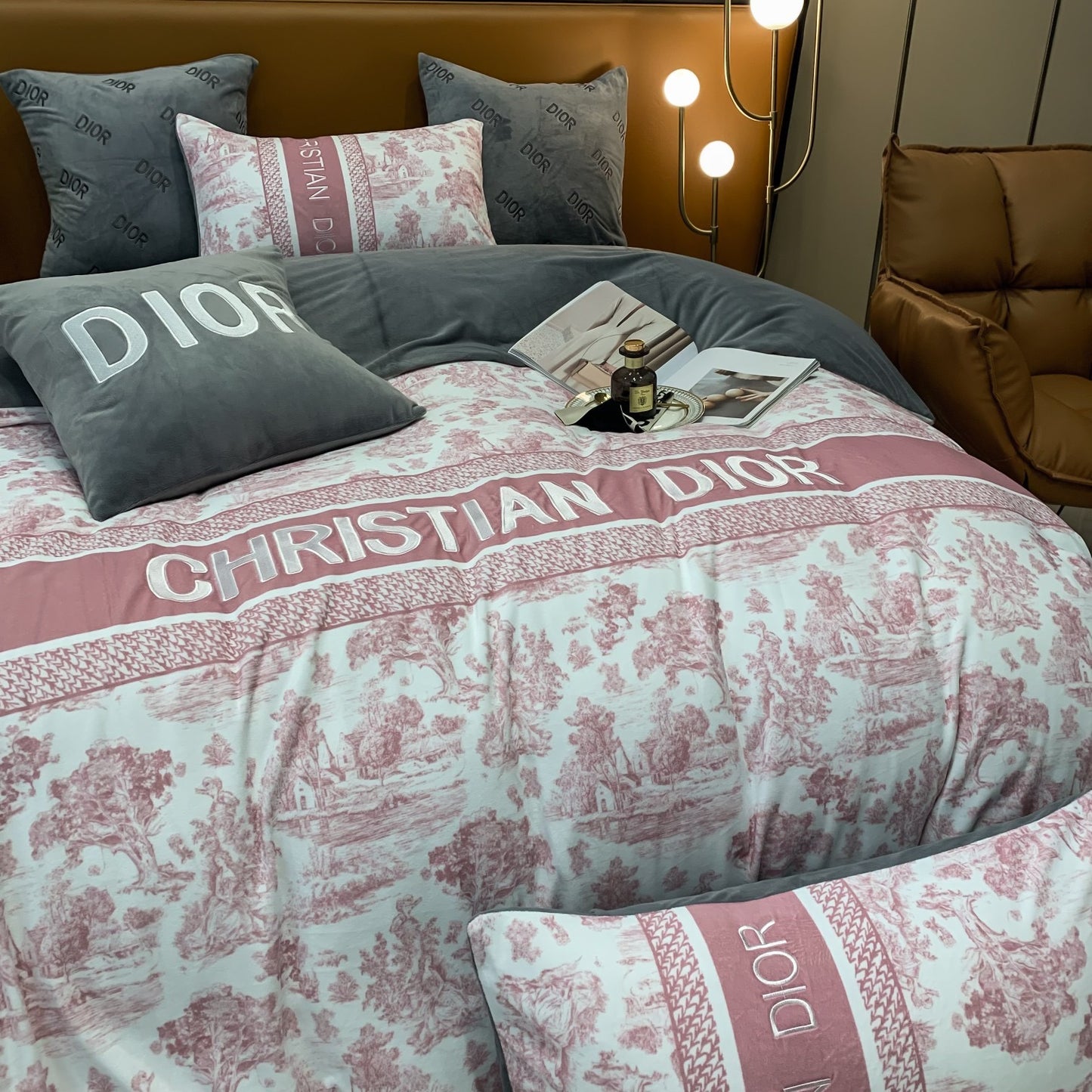 Pinky Christian Dior Milk Velvet Bedding Set