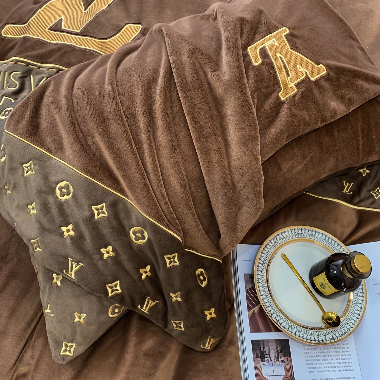 Louis Vuitton Brown Milk Velvet LV Bedding Set