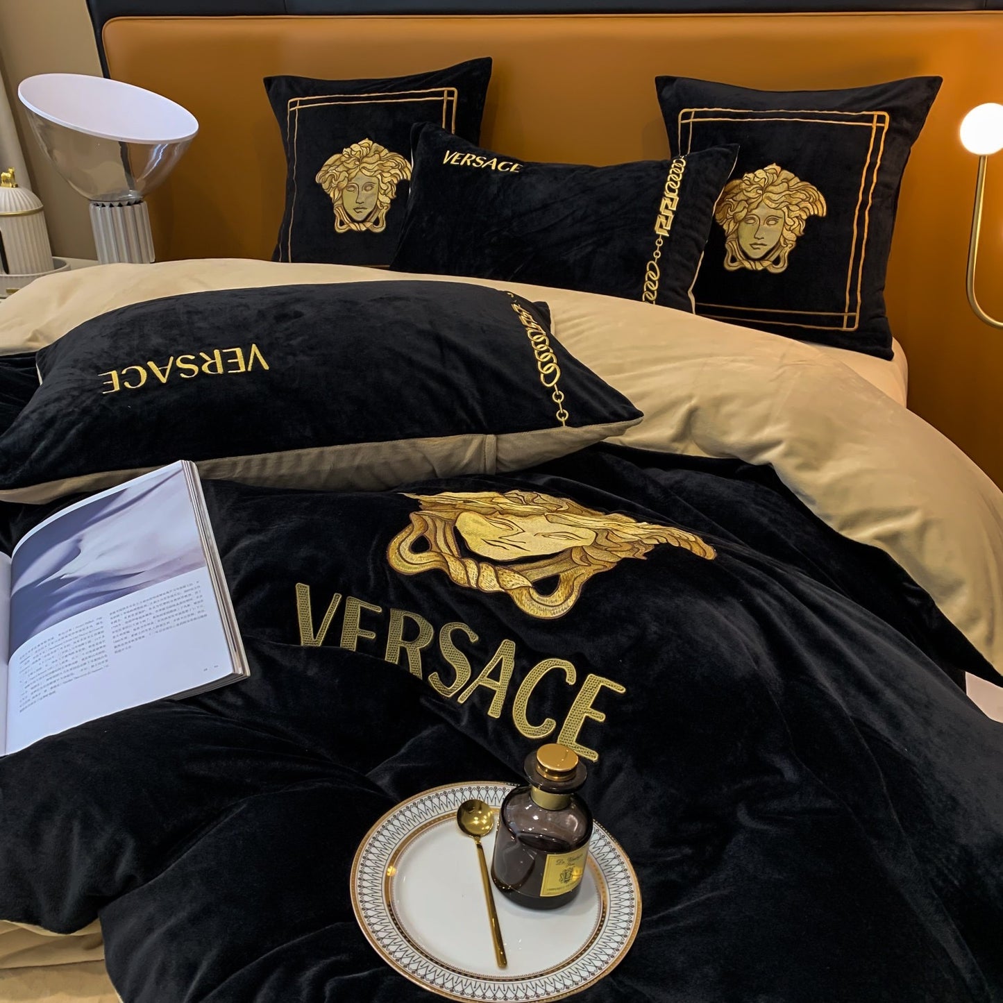 Classic Medusa Design Versace Milk Velvet Bedding Set