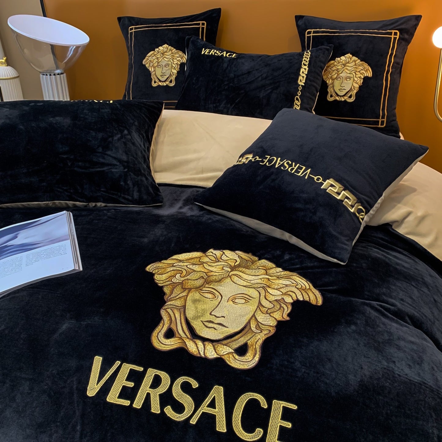 Classic Medusa Design Versace Milk Velvet Bedding Set