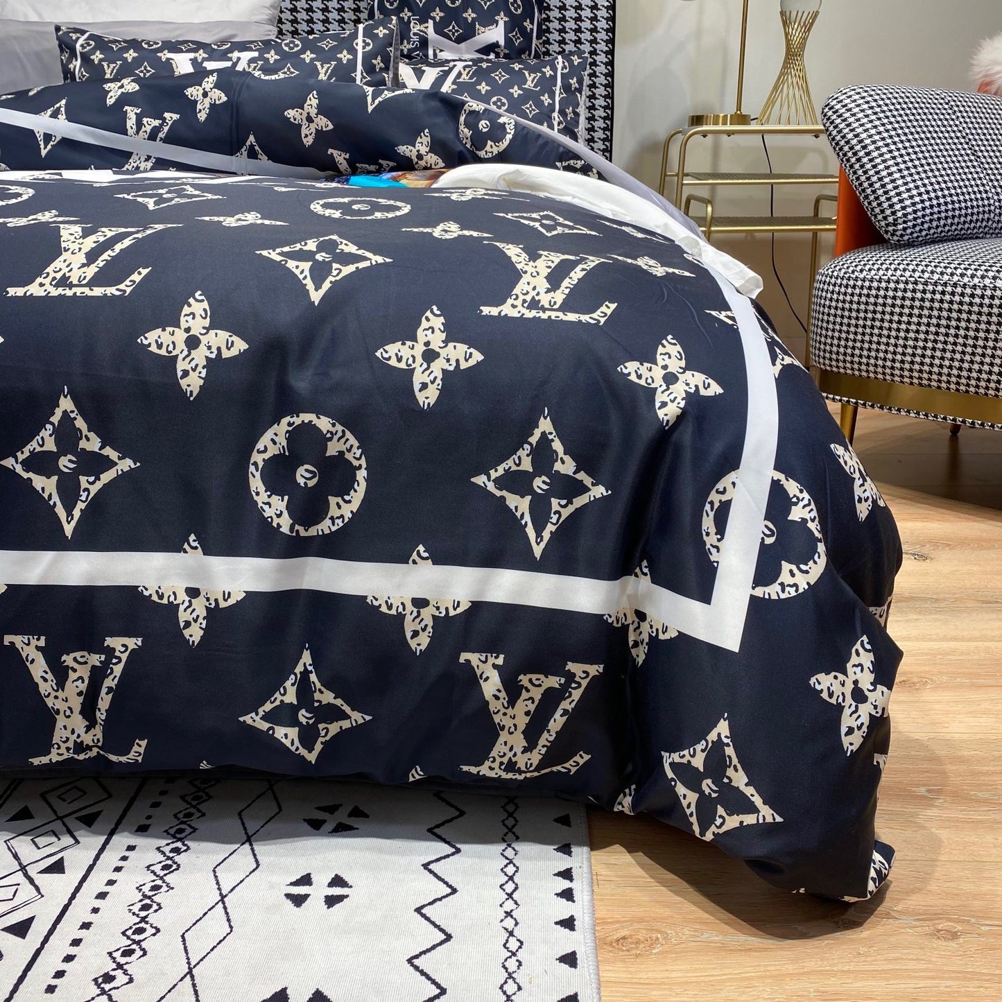 Louis Vuitton Classic LV Logo Real Silk Material Bedding Set