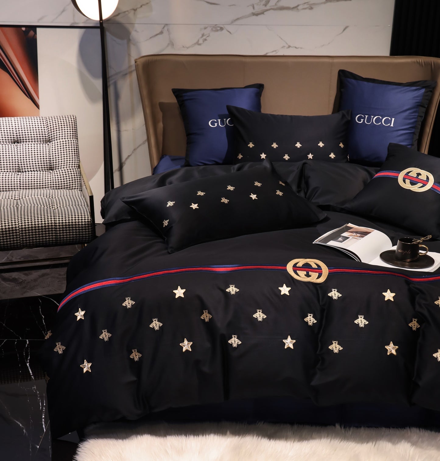 Gucci Black Gold Bee Luxury Branded Logo Bed Sheet Egyptian Cotton 4 Pieces Bedding Set