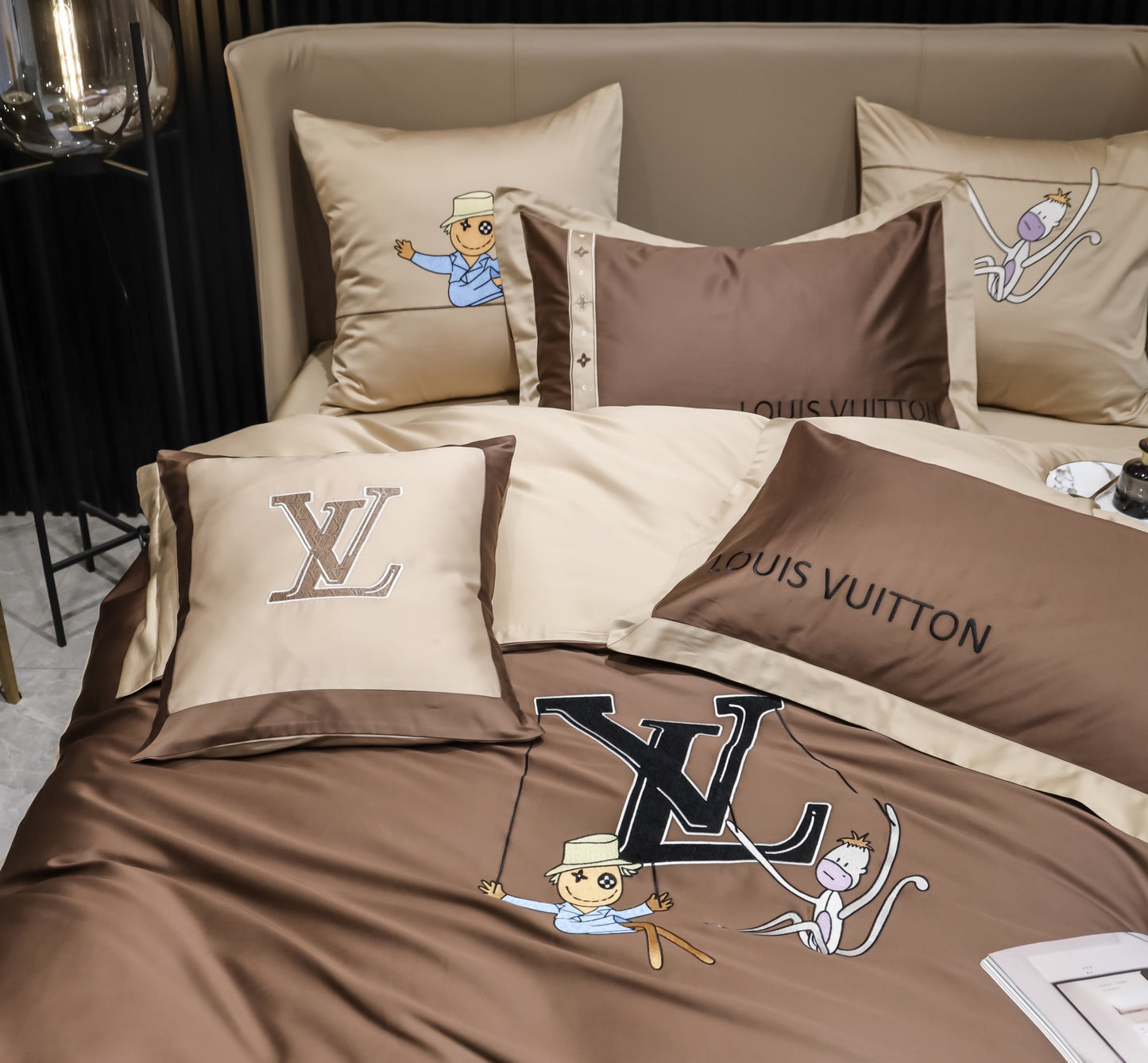 Brown Louis Vuitton LV Egyptian Cotton Bedding Set