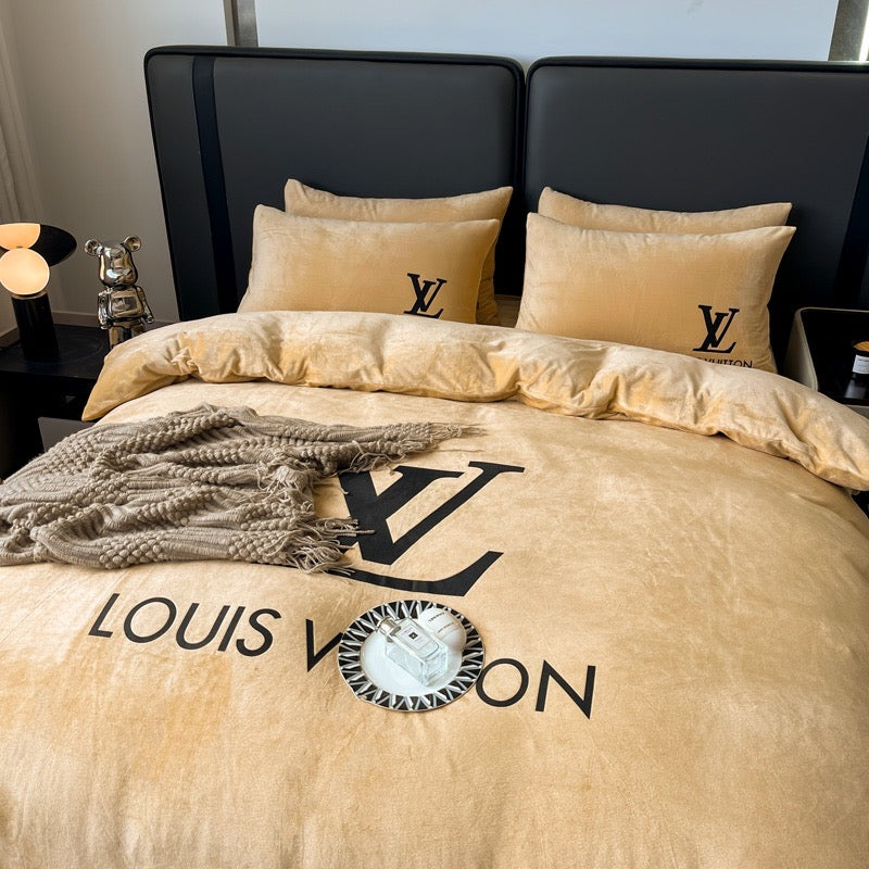 Plain Yellow Bed Sheet Black Louis Vuitton LV Luxury Branded Logo Crystal Velvet Bedding Set