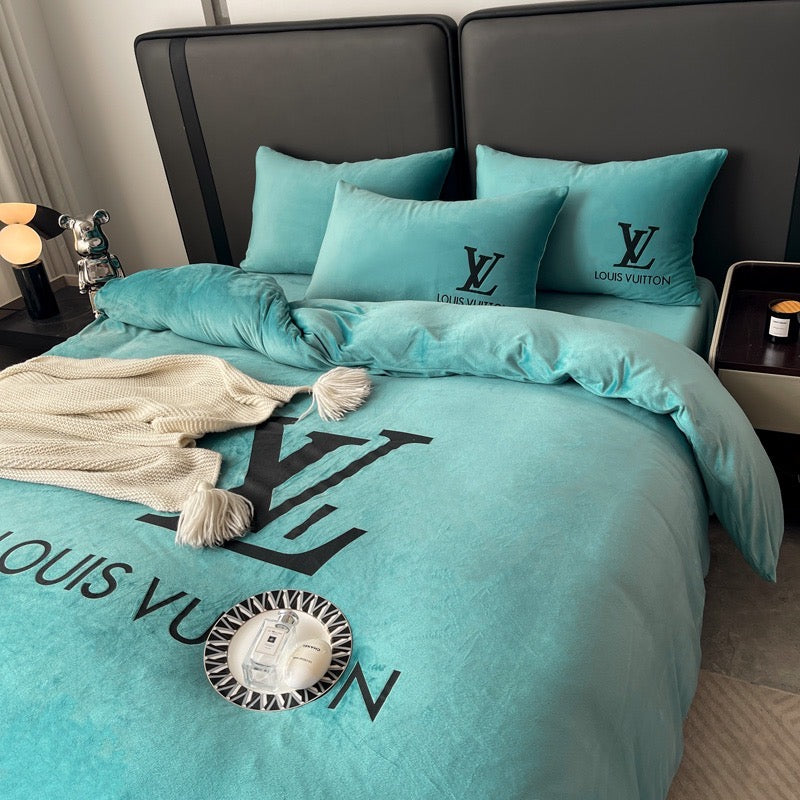 Tiffany Blue Design Plain Louis Vuitton LV Luxury Branded Logo Bed Sheet Crystal Velvet Bedding Set