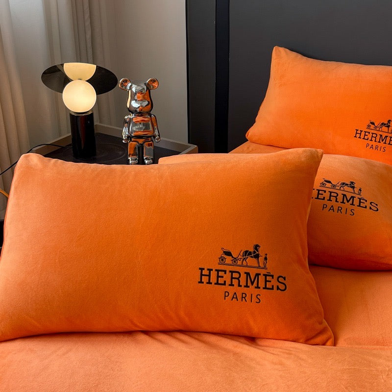 Classic Hermes Orange Design Plain Logo Crystal Velvet Luxury Branded Bedding Set