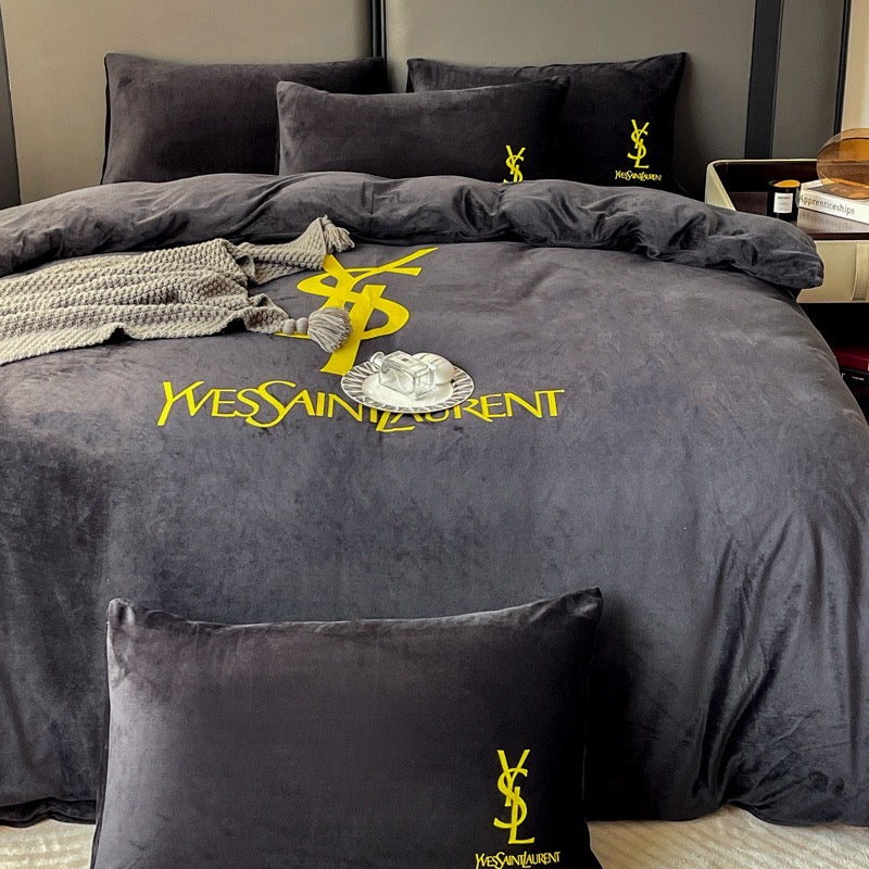 Yves Saint Laurent YSL Black Gold Plain Luxury Branded Logo Design Crystal Velvet Bedding Set