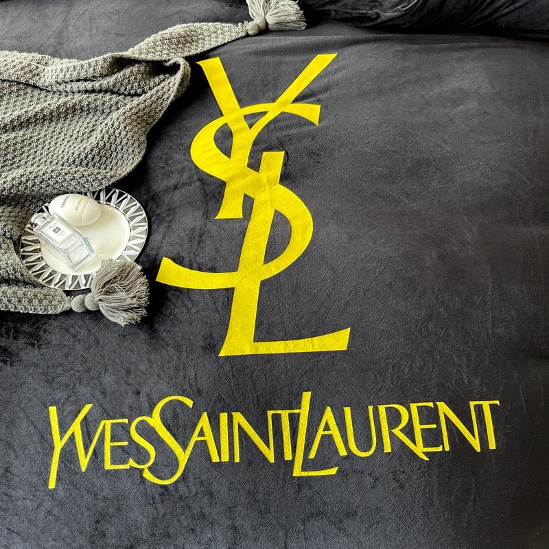 Yves Saint Laurent YSL Black Gold Plain Luxury Branded Logo Design Crystal Velvet Bedding Set