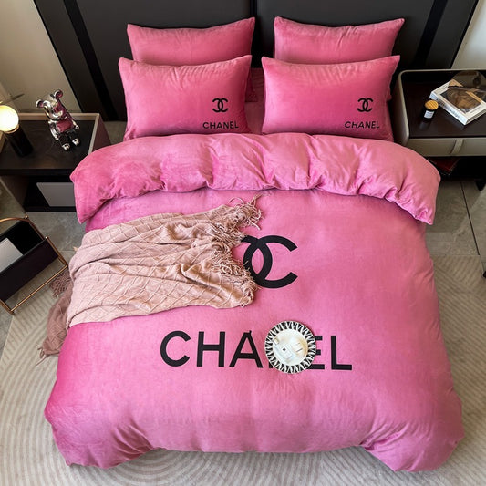 Pinky Plain Colour Design Crystal Velvet Chanel Luxury Branded Logo Bedding Set