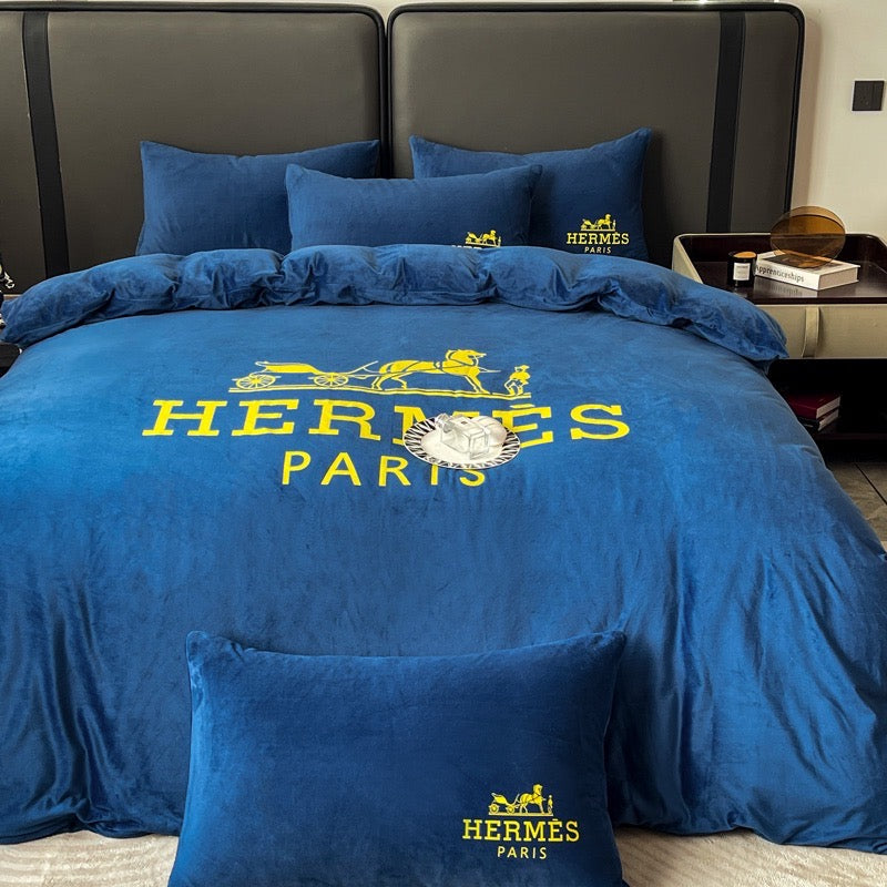 Dark Blue Plain Colour Crystal Velvet Yellow Hermes Luxury Branded Logo Bedding Set