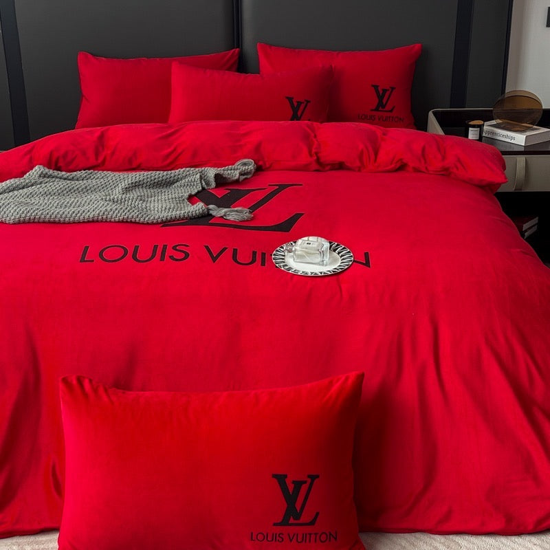 Plain Red Colour Bed Sheet Louis Vuitton LV Luxury Branded Logo Design Crystal Velvet Bedding Set