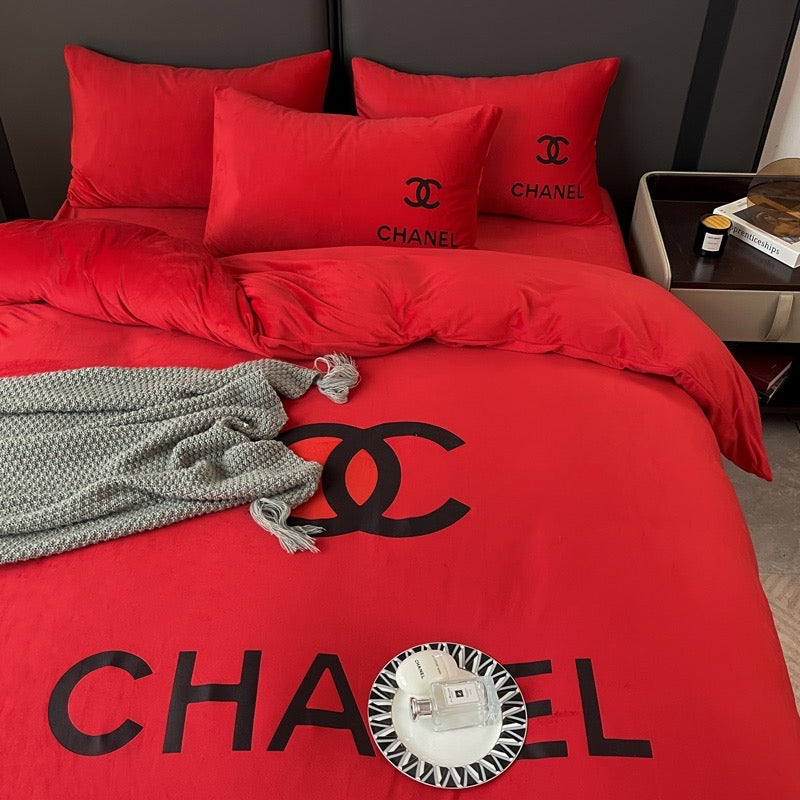 Plain Red Colour Chanel Luxury Branded Logo Design Crystal Velvet Bedding Set