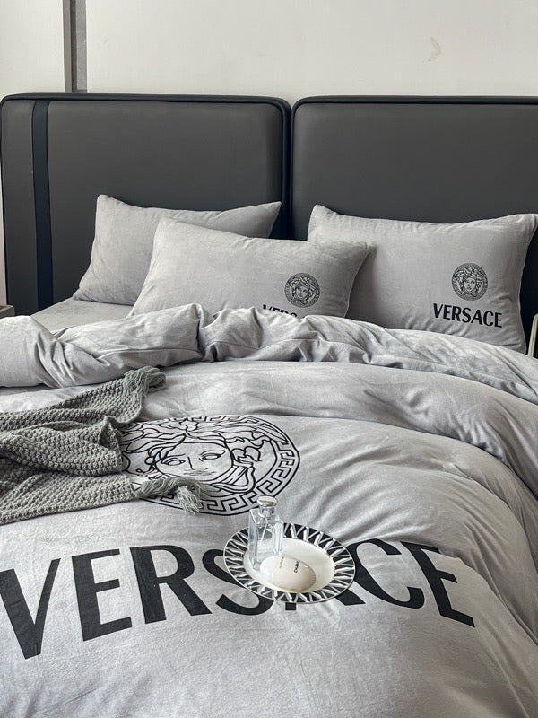 Versace Medusa Plain Grey Colour Bed Sheet Design Luxury Branded Logo Crystal Velvet Bedding Set