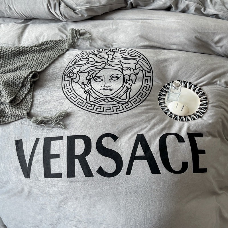 Versace Medusa Plain Grey Colour Bed Sheet Design Luxury Branded Logo Crystal Velvet Bedding Set