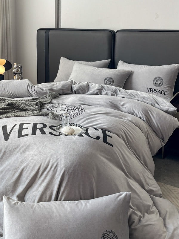 Versace Medusa Plain Grey Colour Bed Sheet Design Luxury Branded Logo Crystal Velvet Bedding Set